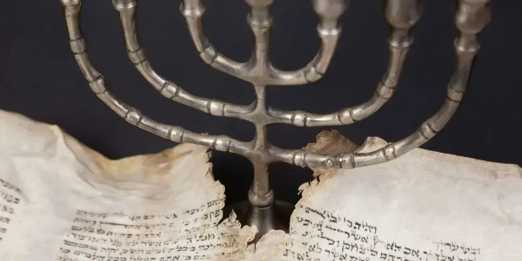 <span id=hs_cos_wrapper_name class=hs_cos_wrapper hs_cos_wrapper_meta_field hs_cos_wrapper_type_text style= data-hs-cos-general-type=meta_field data-hs-cos-type=text >The Jewish View of Jesus – Part 3</span>