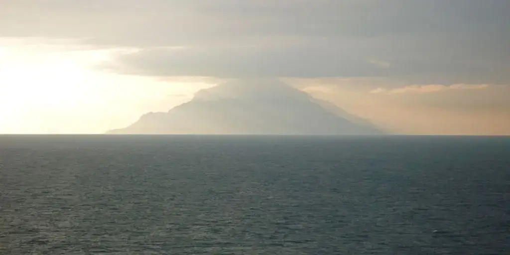 <span id=hs_cos_wrapper_name class=hs_cos_wrapper hs_cos_wrapper_meta_field hs_cos_wrapper_type_text style= data-hs-cos-general-type=meta_field data-hs-cos-type=text >Rapid Landmass Emergence Affirms Creation Day 3</span>