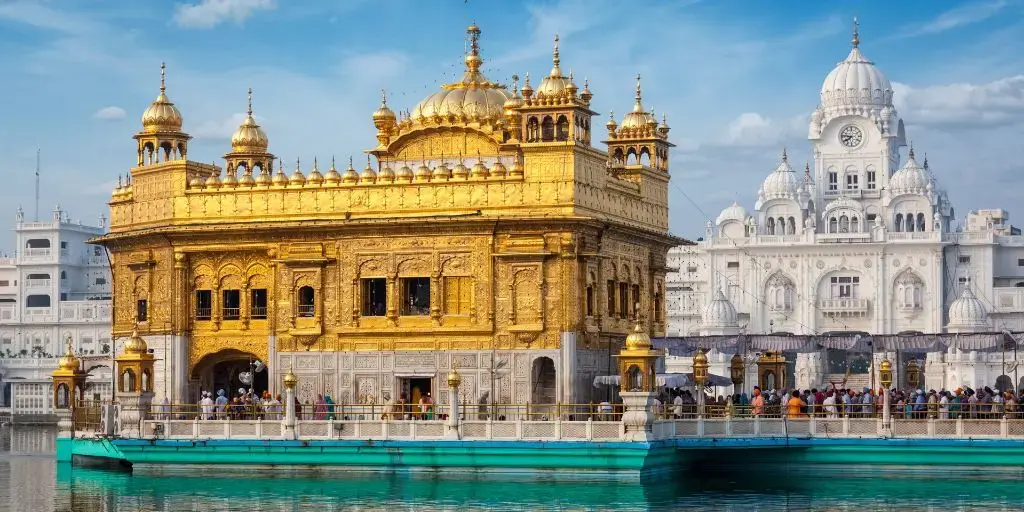 <span id=hs_cos_wrapper_name class=hs_cos_wrapper hs_cos_wrapper_meta_field hs_cos_wrapper_type_text style= data-hs-cos-general-type=meta_field data-hs-cos-type=text >What Do Sikhs Believe About Jesus?</span>