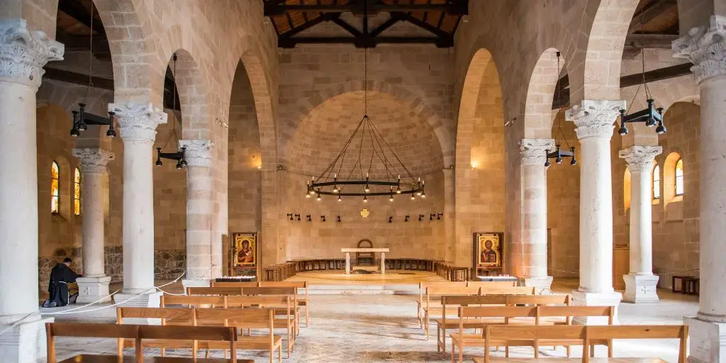 <span id=hs_cos_wrapper_name class=hs_cos_wrapper hs_cos_wrapper_meta_field hs_cos_wrapper_type_text style= data-hs-cos-general-type=meta_field data-hs-cos-type=text >At a Glance: What Other Religions Think of Jesus</span>